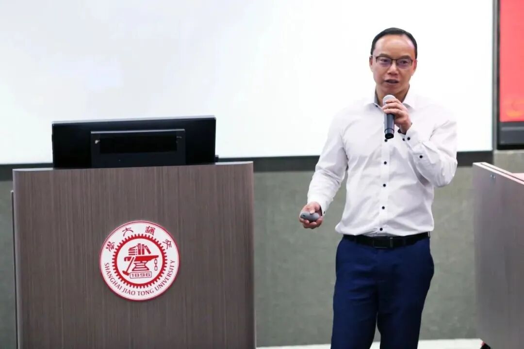 “新年·新址·新加坡·新能源”——新能源发展战略暨优品车校友交流会顺利举行 配图 5