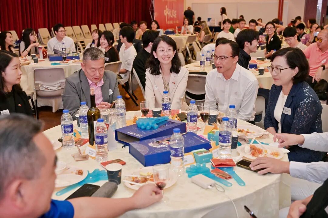 上海交通大学新加坡校友会2025中秋家宴,圆满落幕！ 配图 59